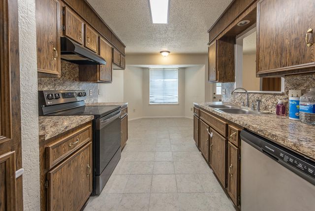 2317 78th Street, Lubbock, TX 79423