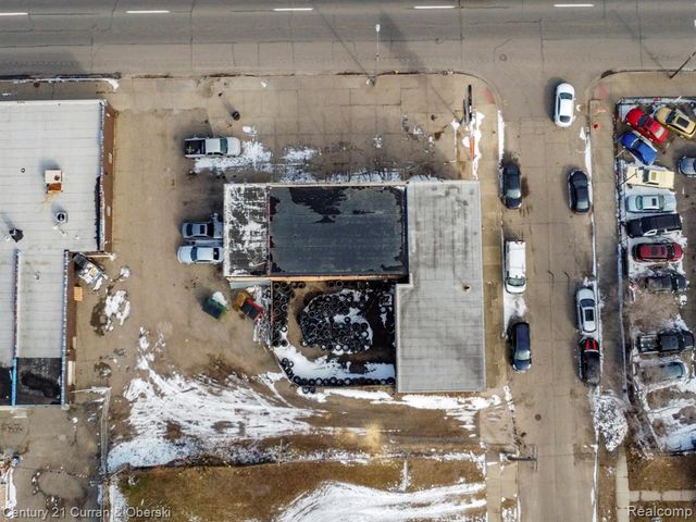 7417 W 8 Mile Road, Detroit, MI 48221