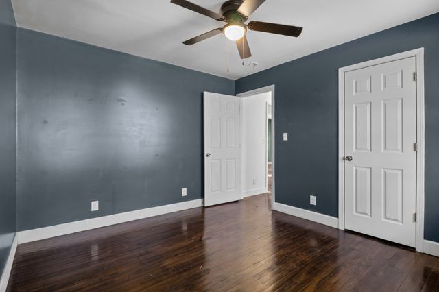 202 Parkway, W, Dickson, TN 37055