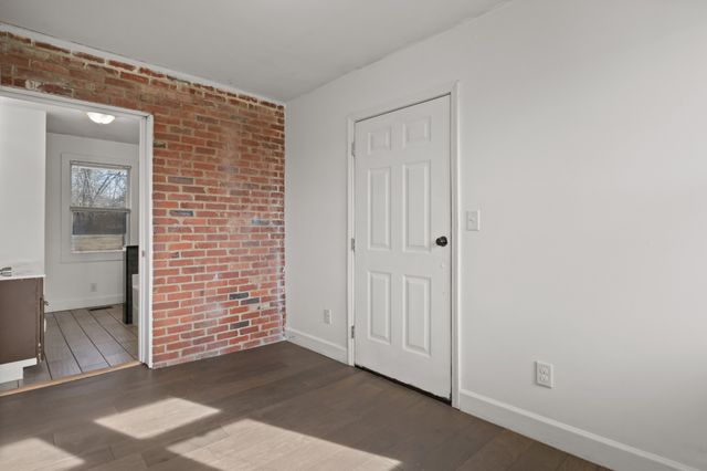 202 Parkway, W, Dickson, TN 37055