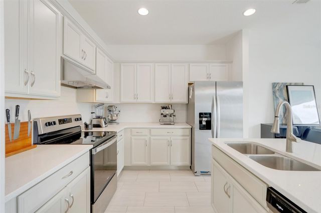 577 DISA DRIVE, Davenport, FL 33837