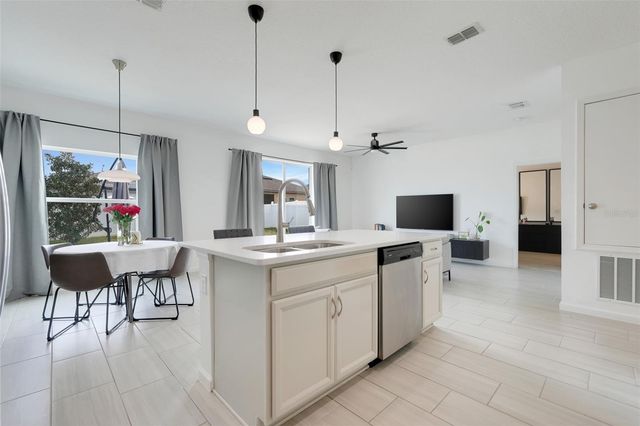 577 DISA DRIVE, Davenport, FL 33837