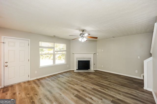 9422 Lakeview Road, Union City, GA 30291