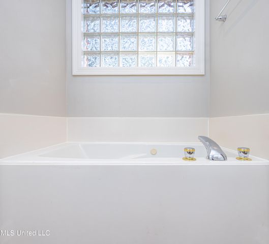 421 Violet Drive, Madison, MS 39110