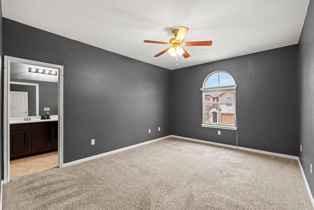 1001 Zodiac LN 11, Round Rock, TX 78665