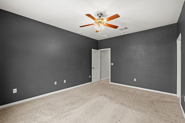 1001 Zodiac LN 11, Round Rock, TX 78665