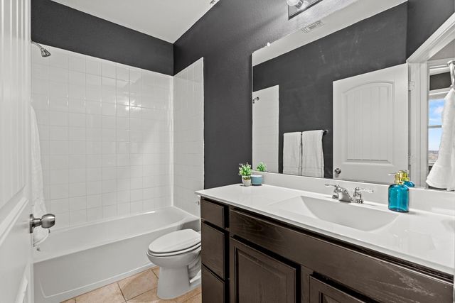 1001 Zodiac LN 11, Round Rock, TX 78665