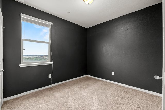 1001 Zodiac LN 11, Round Rock, TX 78665