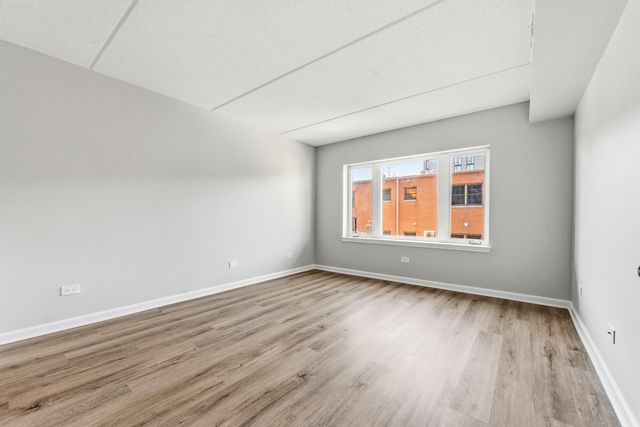 811 Chicago Avenue 405, Evanston, IL 60202