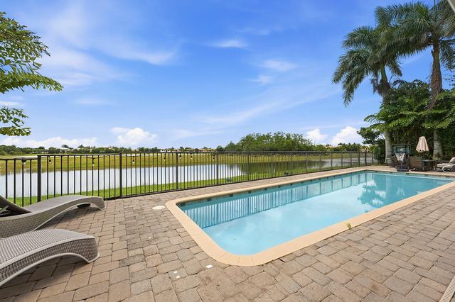 851 Edgebrook Lane, West Palm Beach, FL 33411