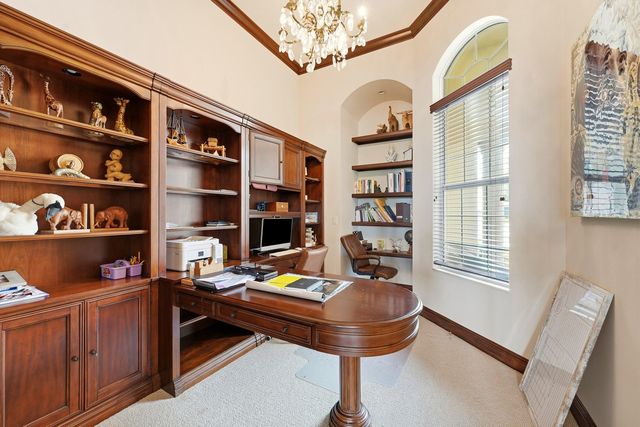 851 Edgebrook Lane, West Palm Beach, FL 33411