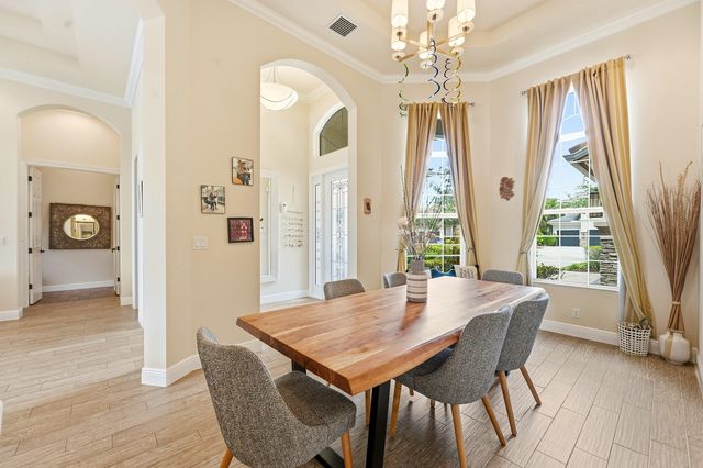 851 Edgebrook Lane, West Palm Beach, FL 33411