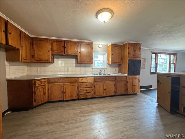52 Langmeyer Avenue, Buffalo, NY 14215