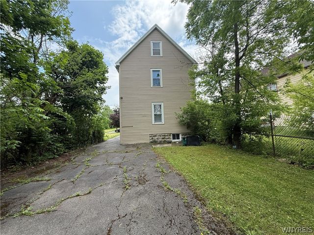 52 Langmeyer Avenue, Buffalo, NY 14215