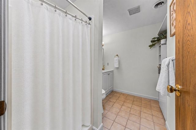 5 Ascot Lane 5, Uxbridge, MA 01569