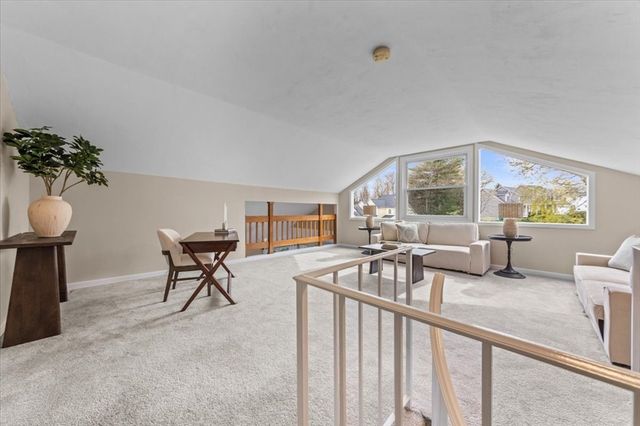 5 Ascot Lane 5, Uxbridge, MA 01569