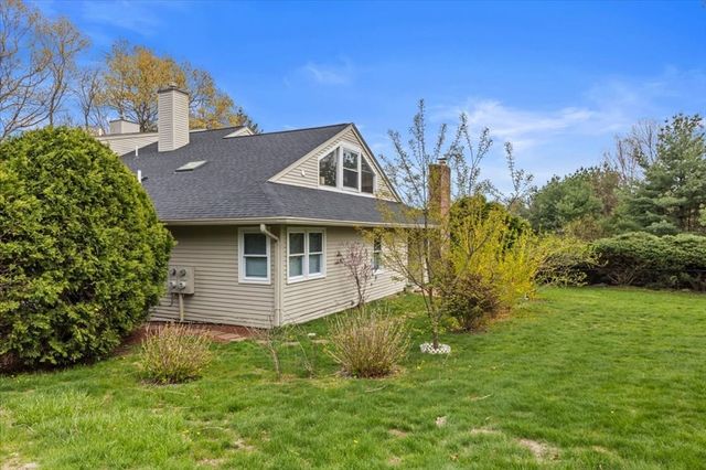 5 Ascot Lane 5, Uxbridge, MA 01569
