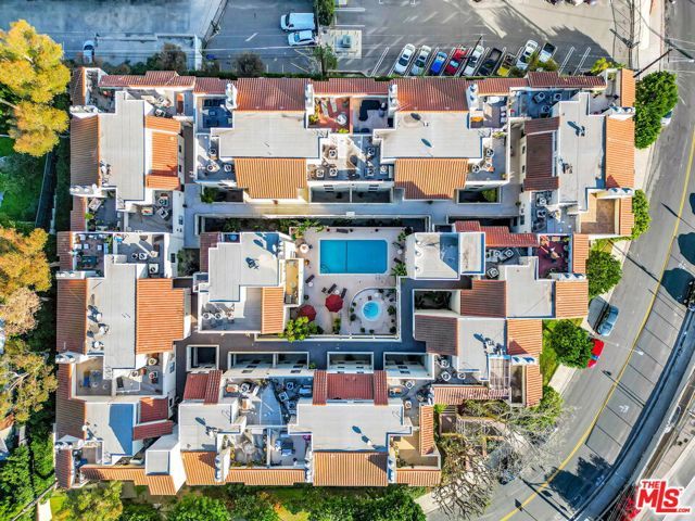 1900 Vine Street 103, Los Angeles, CA 90068