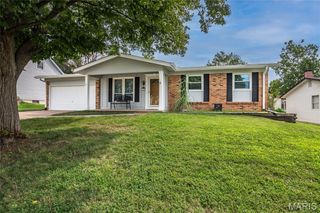 620 Riverside Drive, St Charles, MO 63304