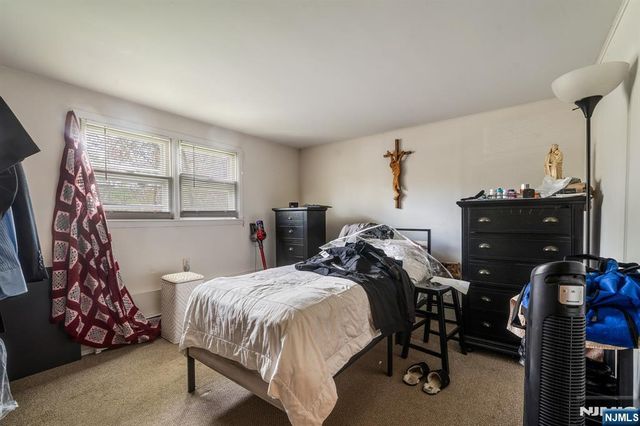 678 Morsetown Road, West Milford, NJ 07480