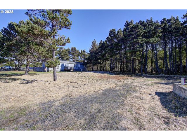 29908 H ST, Ocean Park, WA 98640