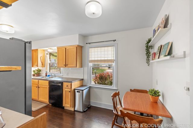 1518 Gladstone Drive Se, City Of Grand Rapids, MI 49506