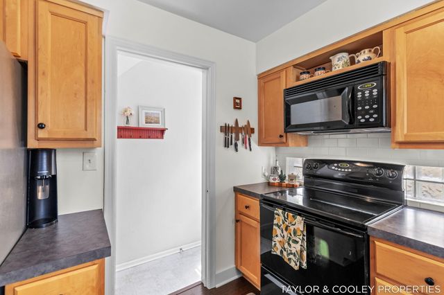 1518 Gladstone Drive Se, City Of Grand Rapids, MI 49506