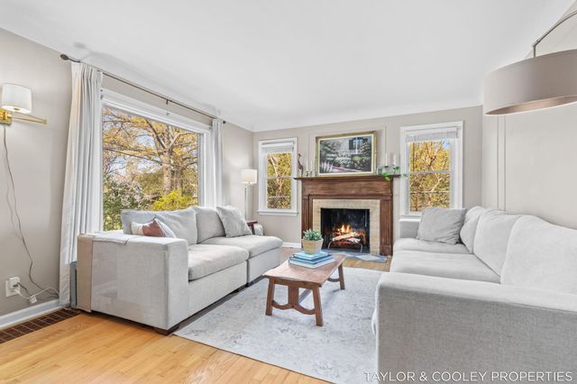 1518 Gladstone Drive Se, City Of Grand Rapids, MI 49506