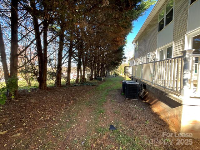 206 W 15th Street 2, Newton, NC 28658