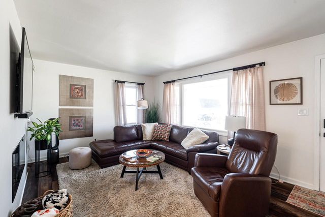 N27W27017 Woodland DRIVE, Pewaukee, WI 53072