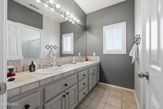 40608 Sawgrass Drive, Palmdale, CA 93551