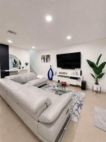 12610 SW 54th St 12610, Miramar, FL 33027