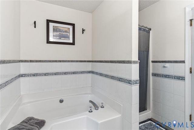 6431 Kingsland Creek Ln, Chesterfield, VA 23832