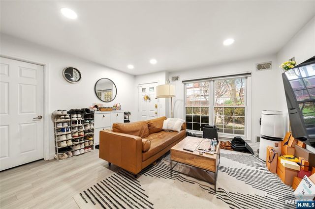 1420 Westgate Drive 8109, Fort Lee, NJ 07024