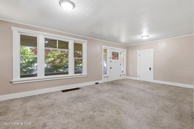 602 N Government WAY, Coeur D'alene, ID 83814