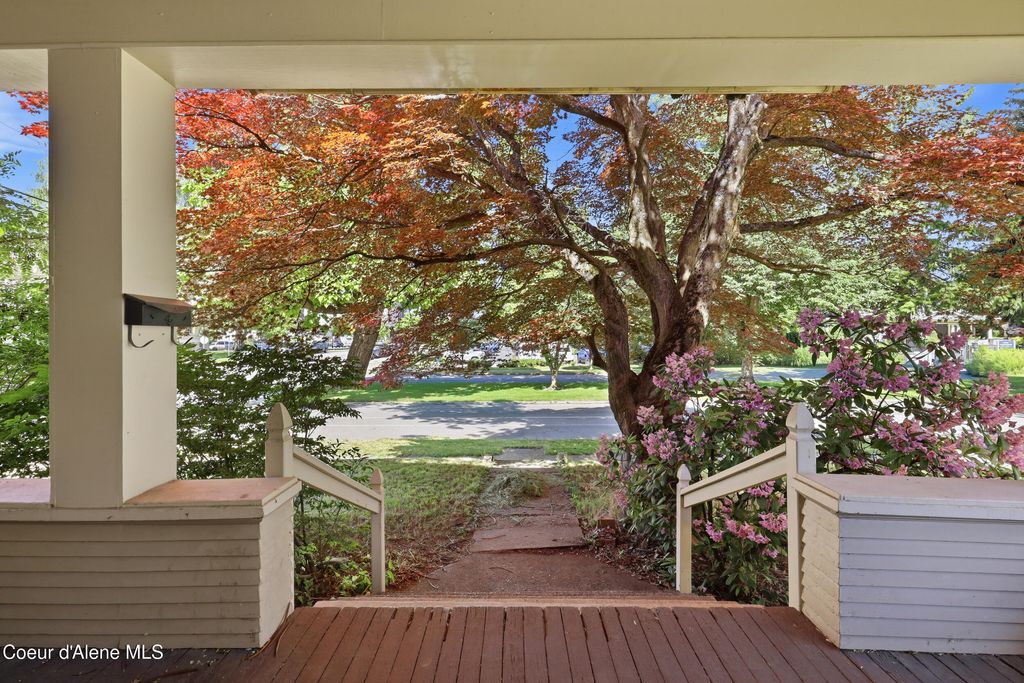 602 N Government WAY, Coeur D'alene, ID 83814