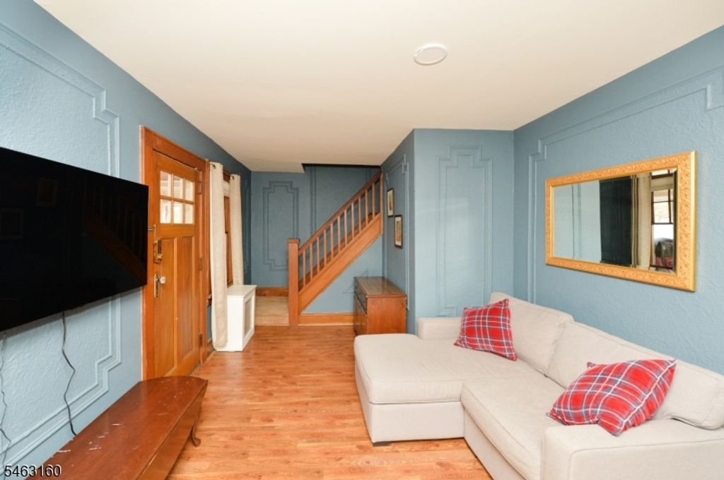 18 Minerva Ave, Hawthorne Boro, NJ 07506 — photo 2