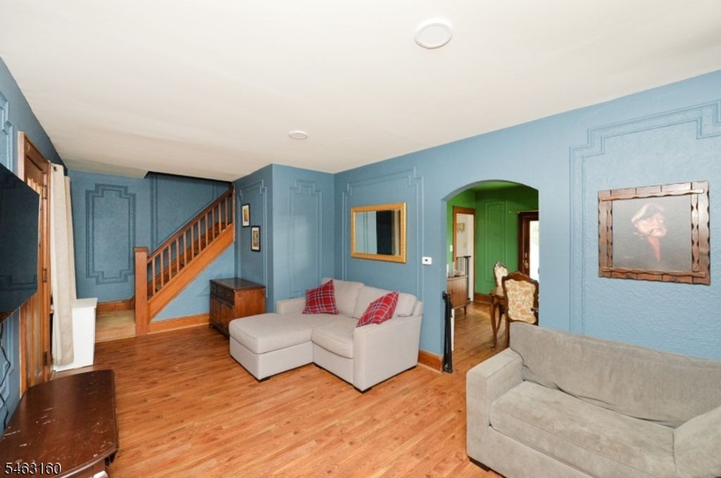 18 Minerva Ave, Hawthorne Boro, NJ 07506 — photo 3