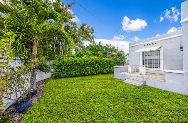 844 NW 29th St, Miami, FL 33127