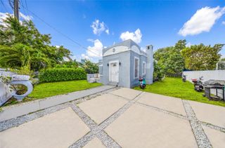 844 NW 29th St, Miami, FL 33127