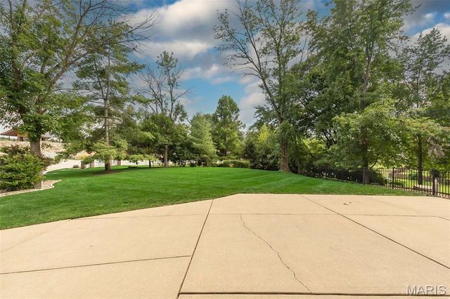 47 Fox Meadows Court, St Charles, MO 63303