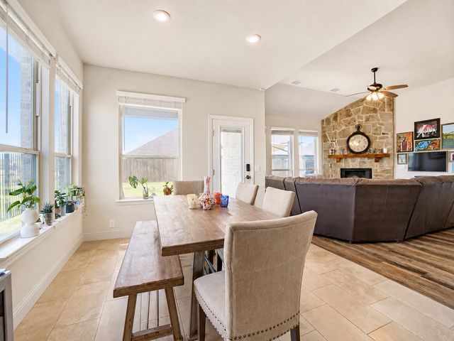 320 Robert Joseph Street, Burleson, TX 76028