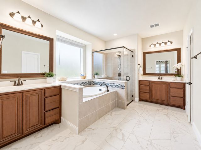 320 Robert Joseph Street, Burleson, TX 76028