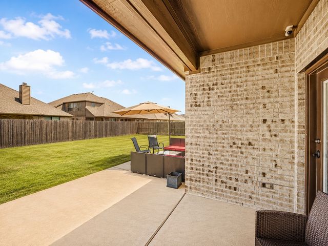 320 Robert Joseph Street, Burleson, TX 76028