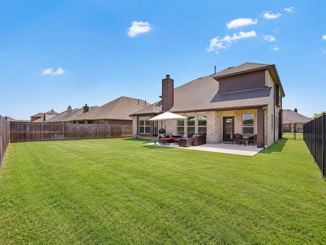 320 Robert Joseph Street, Burleson, TX 76028