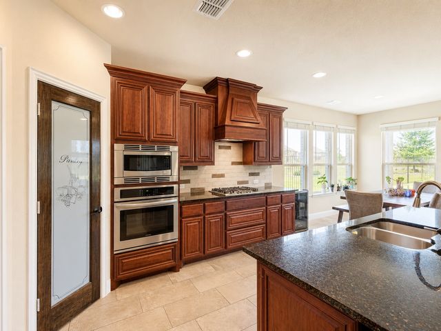 320 Robert Joseph Street, Burleson, TX 76028