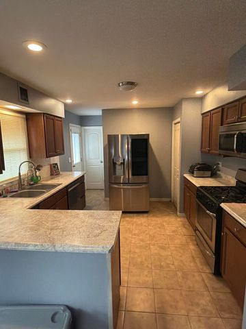 48 Wagner Drive, Cary, IL 60013