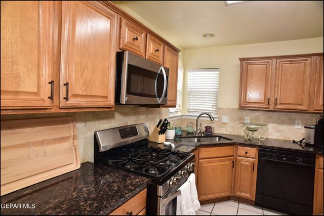 1316 BLACK RIDGE Drive, El Paso, TX 79912