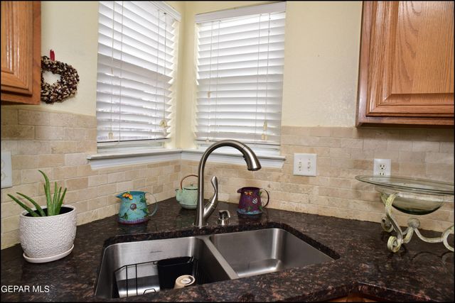 1316 BLACK RIDGE Drive, El Paso, TX 79912