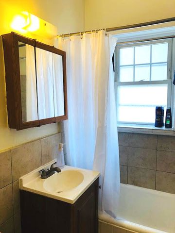 1056 W Thorndale Avenue 1U, Chicago, IL 60660